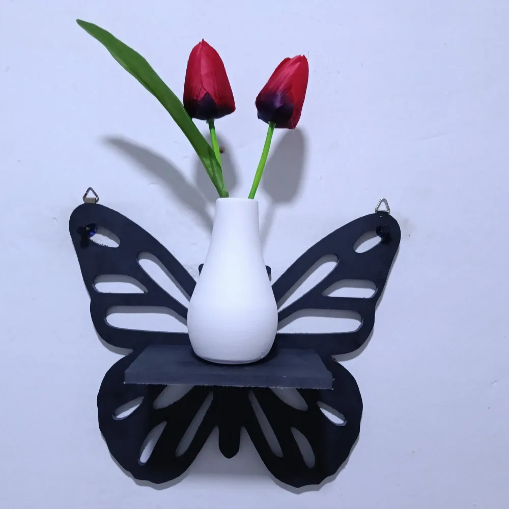 Étagère papillon + pot de fleur