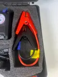Jump Starter et Compresseur d'Air 2-en-1 pour Voitures - حقيبة جهاز تشغيل السيارة ومنفاخ هواء متكامل