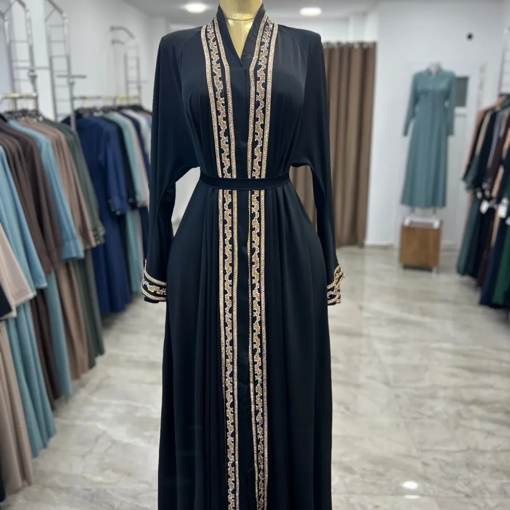 عباية دبي