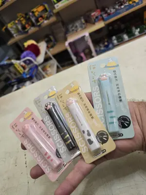 Mini ciseaux de poche "Patte de Chat" – Cat Paw Scissors