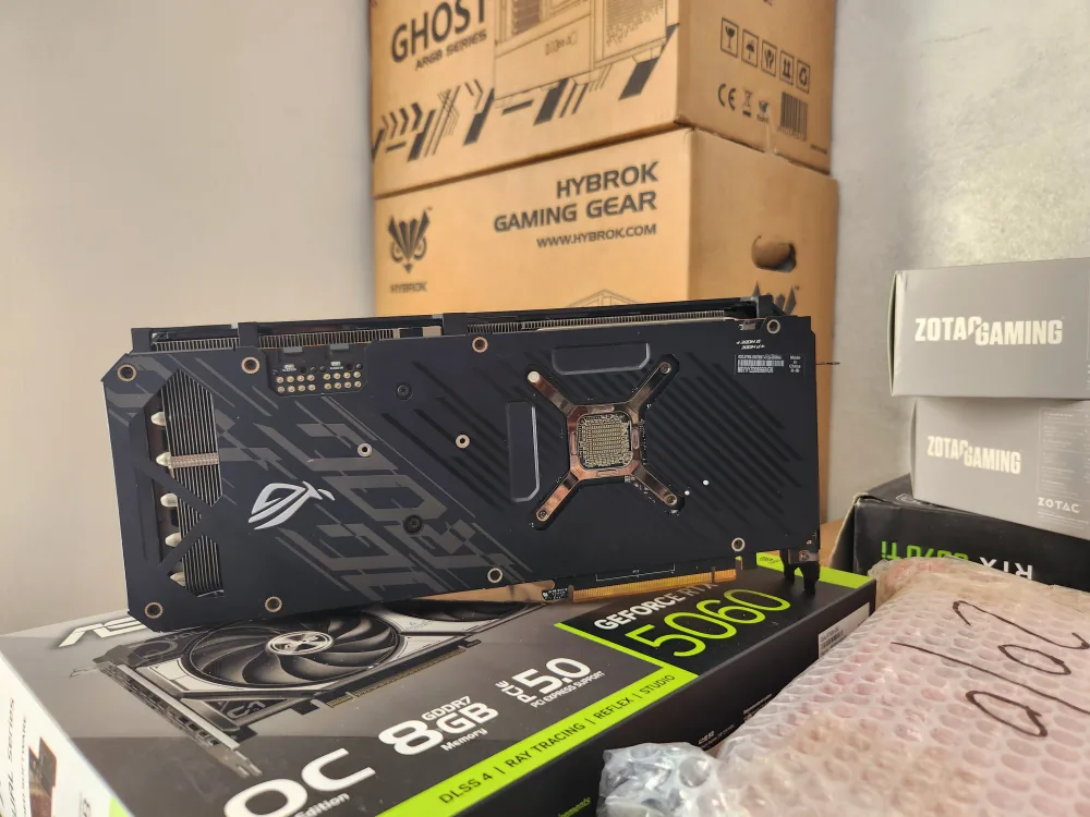 Asus rog strix rx 6700xt 12gb