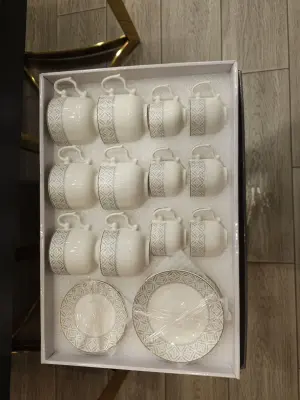 ☕ Service à Café/Thé en Porcelaine 24 Pièces - Motif Géométrique Argenté