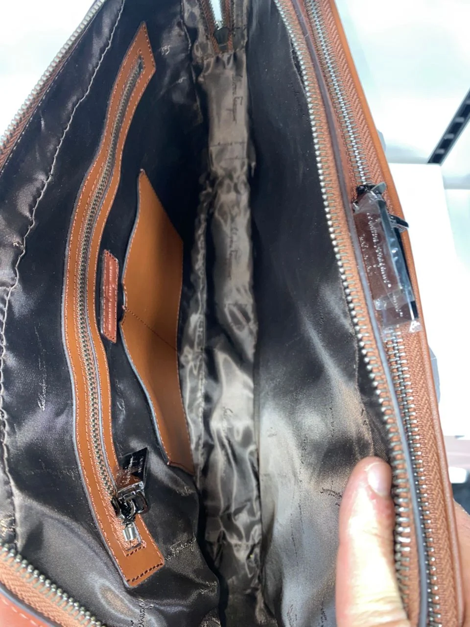 Cartable en cuir véritable SALVADOR FERRAGAMO