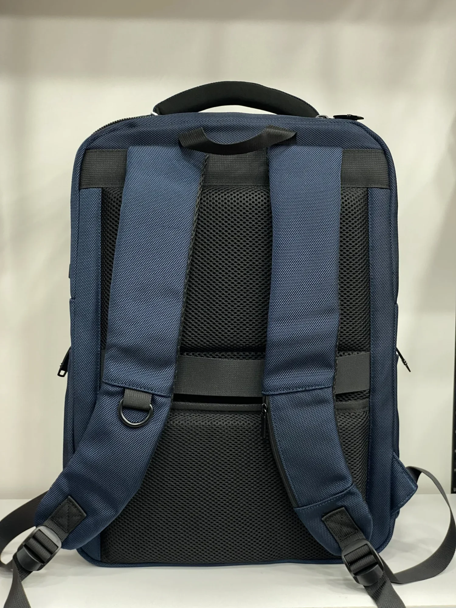 Sac à dos pour laptop grande capacité et imperméable