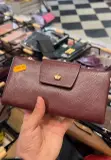 Portefeuille en cuir froissé avec rabat couronne dorée