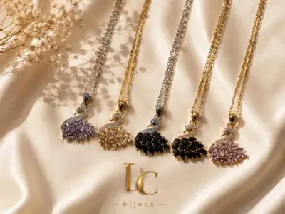 Collier Cygne Élégance ✨