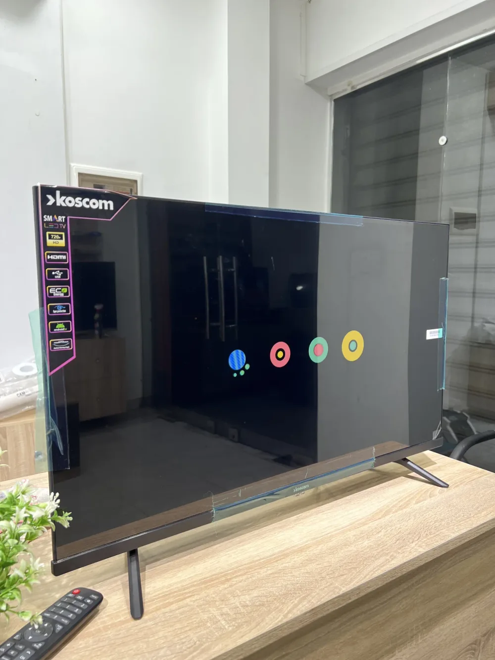 TV KOSCOM SMART 32P