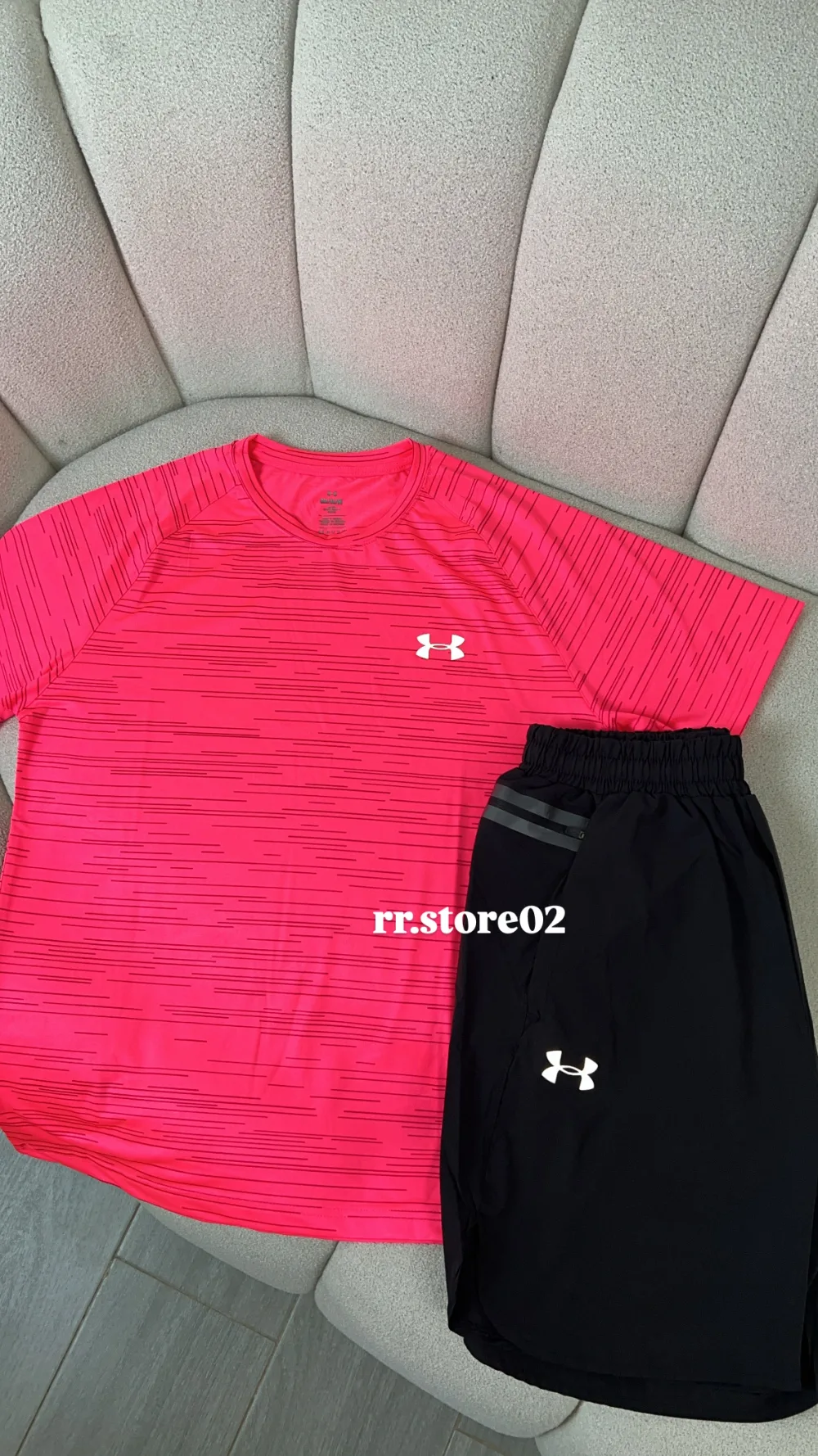 Ensemble running under armour rose