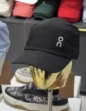 casquette on