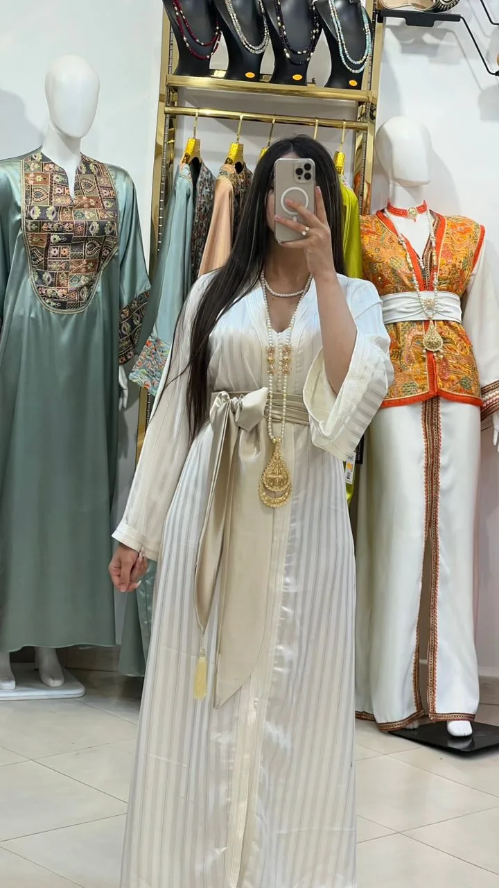 Caftan Jawhara : L'Éclat de la Tradition