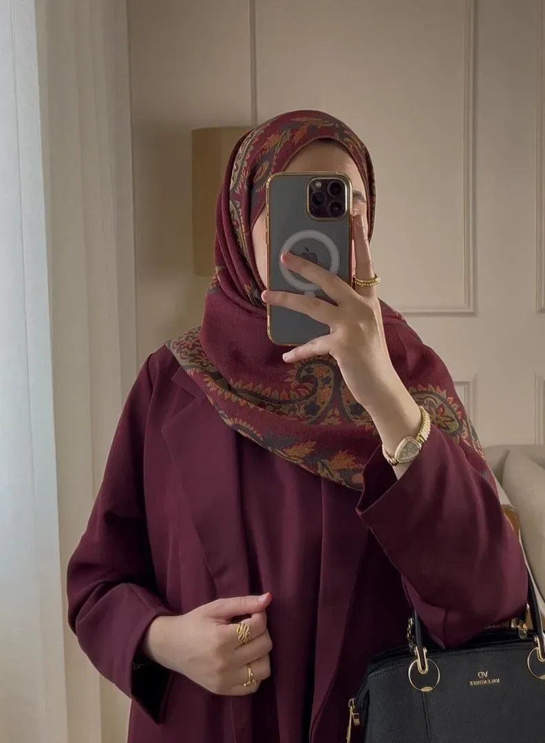 Abaya Manolia