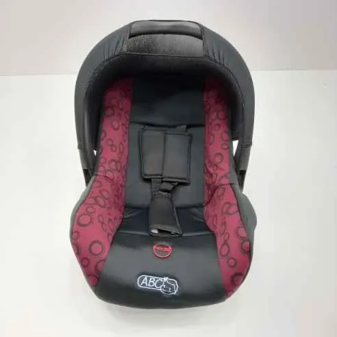 Siège auto bébé à motifs