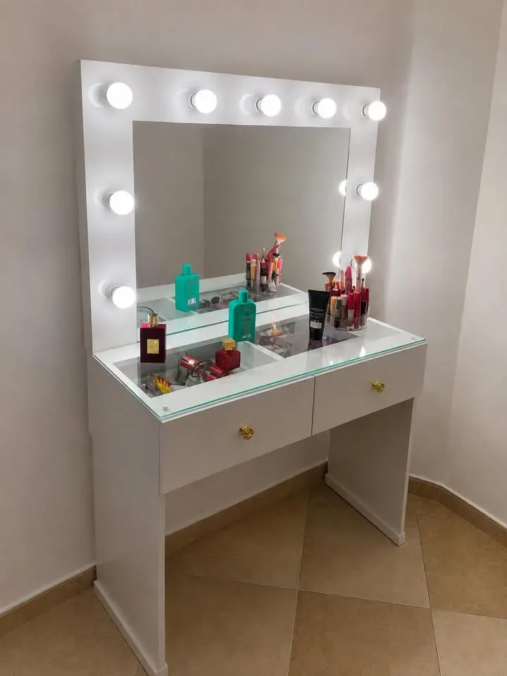 طاولة تزيين مقاس 80 سم بتصميم عملي:Coiffeuse Hollywood