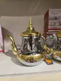 Théière Marocaine de Luxe – Inox Chromé & Finitions Dorées