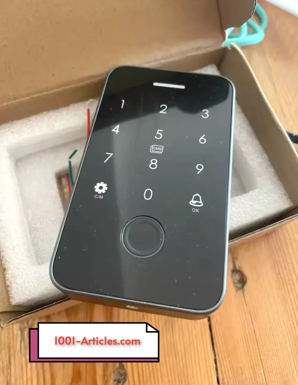 Clavier / Panneau de control d'accès - Double RFID - NFC - Tuya Smart.